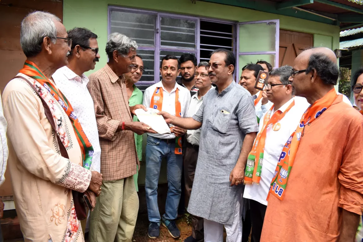 BJP_president_Rajib_Bhattacharjee_takes_part_in_campaign_of_the_BJP_at_Agartala__2_