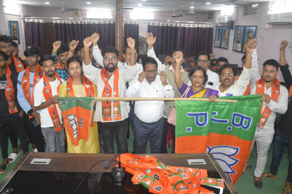 Bjp_Jogdhan_at_Bjp_Party_Office__5_