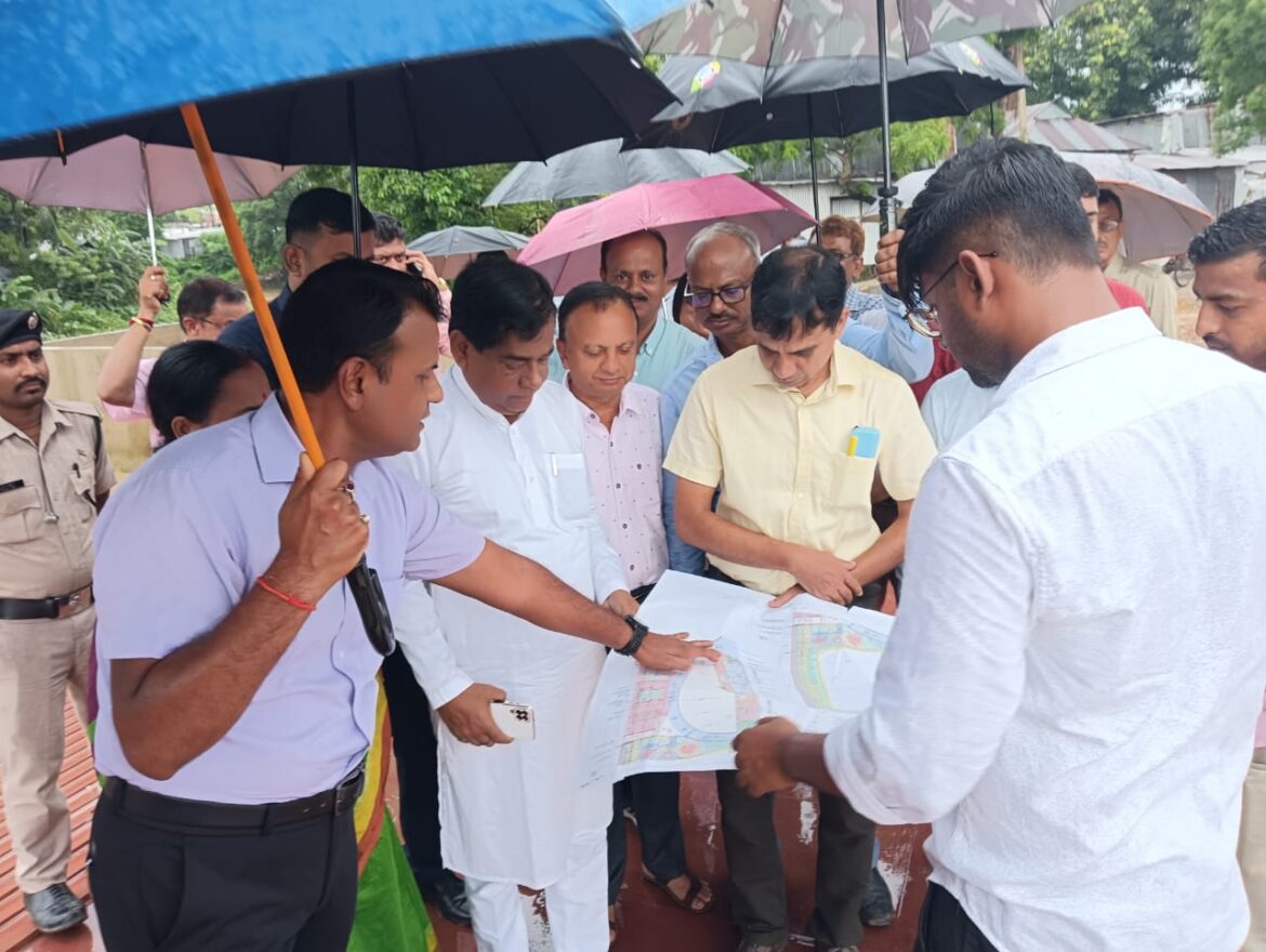 Mayor Dipak Majumder pays an inspection visit to light house project at Agartala (2)