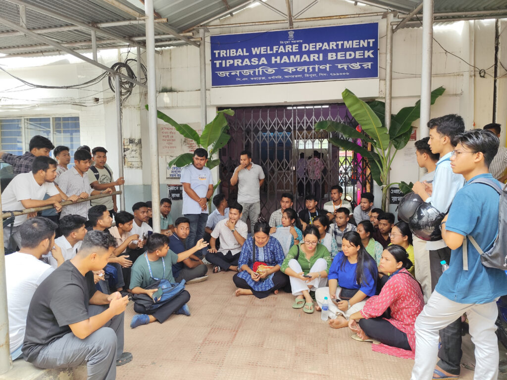 Students stage Dharma in front of Tribal Welfare department for release of scholarship funds 10