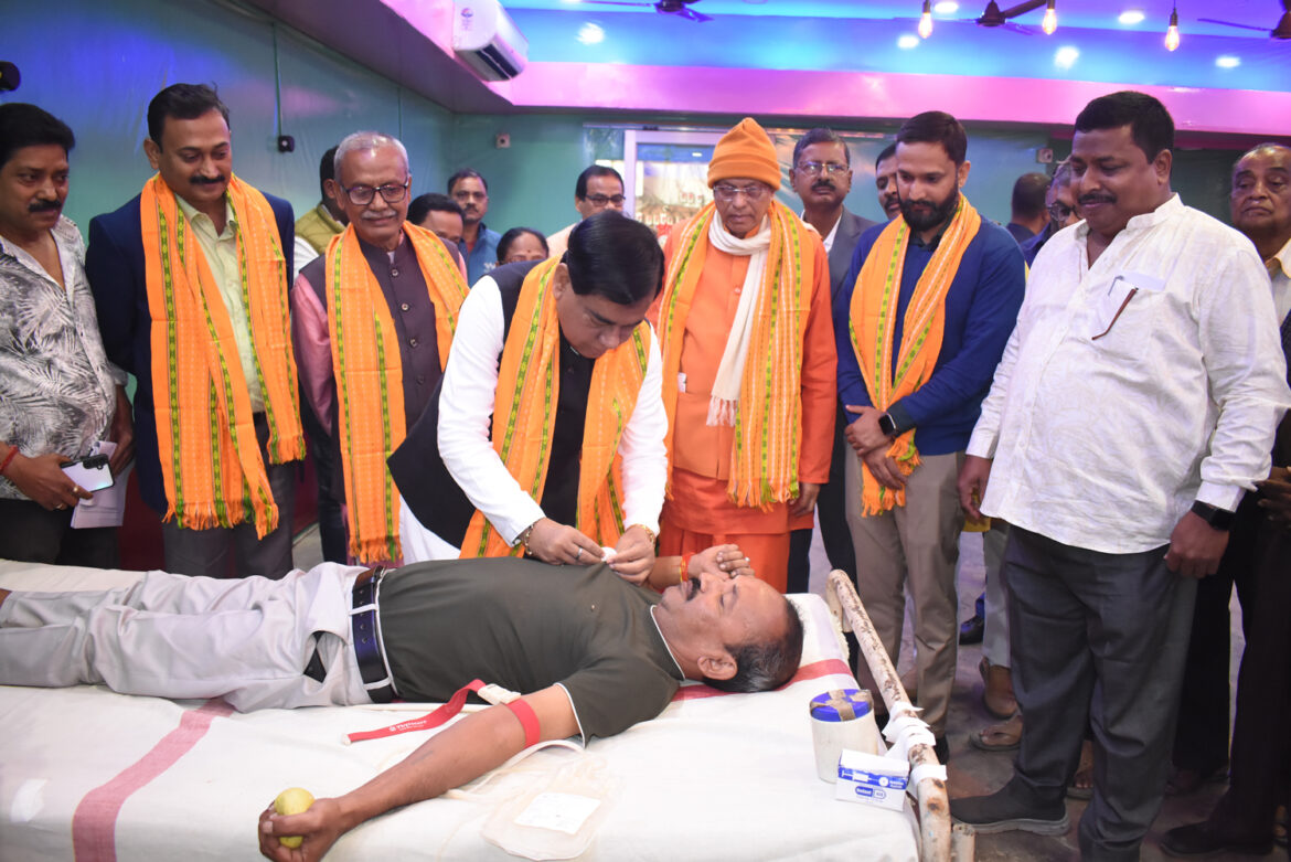 Anga Sanchalani club holds blood donation camp at Agartala (3)