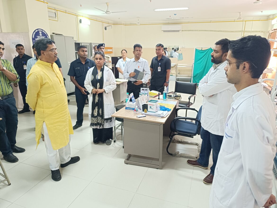 Chief Minister Dr Manik Saha paid an inspection visit to IGM hospital and Agartala Government Dental Hospital (13)