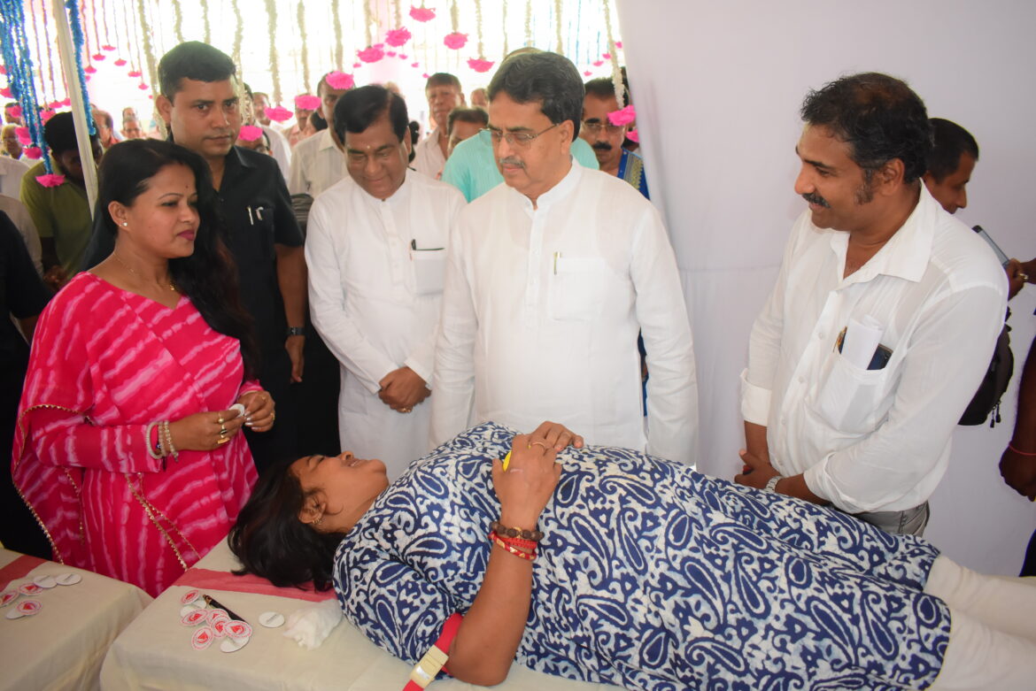 CM Dr Manik Saha attends a blood donation camp organised by Ram Thakur Ashram, Banamalipur (5)