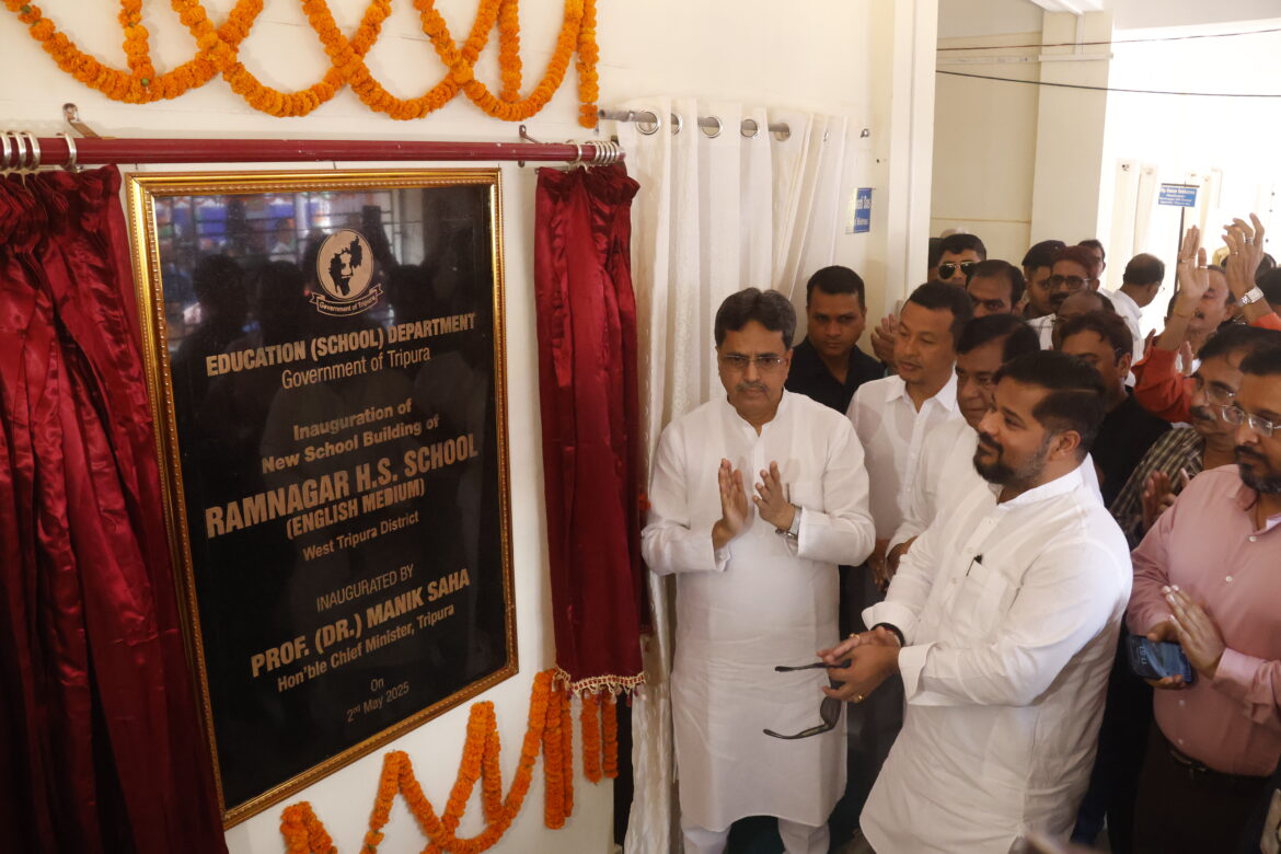 CM Dr Manik Saha inaugurates a total four new schools through a formal function at Agartala (8)