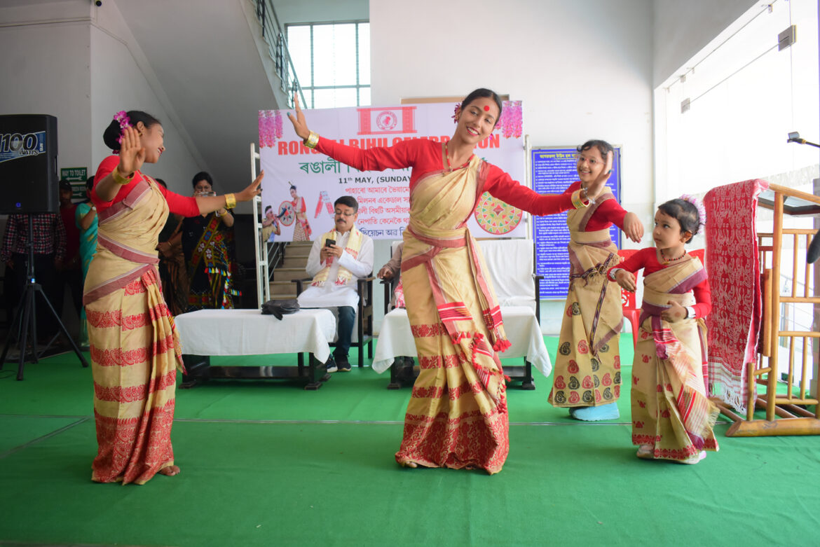Rongali Bihu festival held at Agartala Town Hall (10)