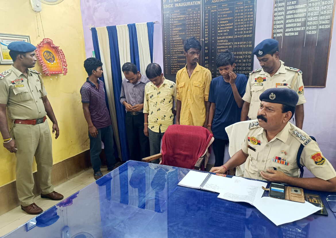 Police of west ps arrested 5 youths in connection with battery theft in court (11)
