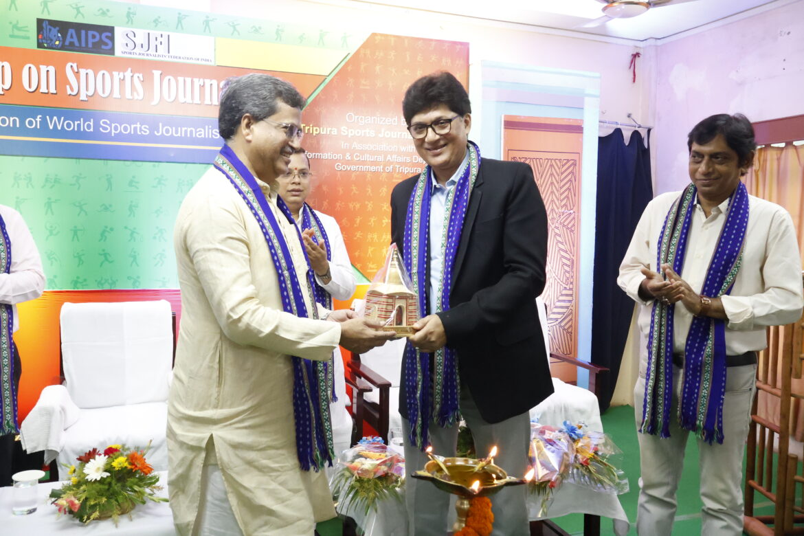 Chief minister Manik Saha inaugurated workshop on sports journalism at Agartala press club (12)