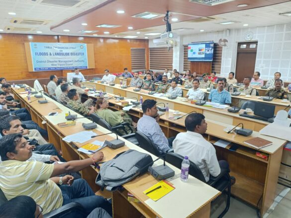 DM chairs Disaster Preparedness meeting at his chamber (2)